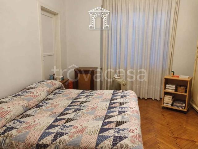 Trilocale in vendita a Trieste via Murat, San Vito Campi Elisi