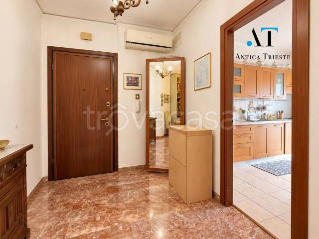 Trilocale in vendita a Trieste via Gregorio Ananian, 3, Settefontane