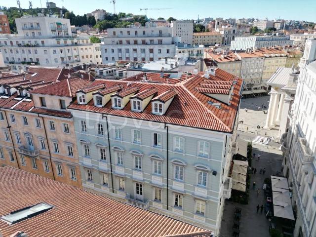Trilocale in vendita a Trieste via San Nicolò, 9, Borgo Teresiano