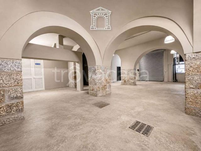 Trilocale in vendita a Trieste via Valdirivo, Borgo Teresiano