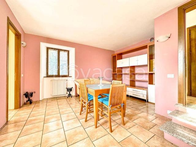 Trilocale in vendita a Varallo via Cavaglia Sterna 10