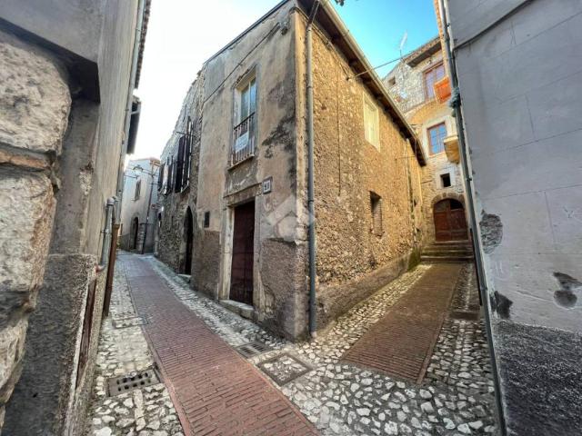 Trilocale in vendita a Veroli via vergine maria, 20