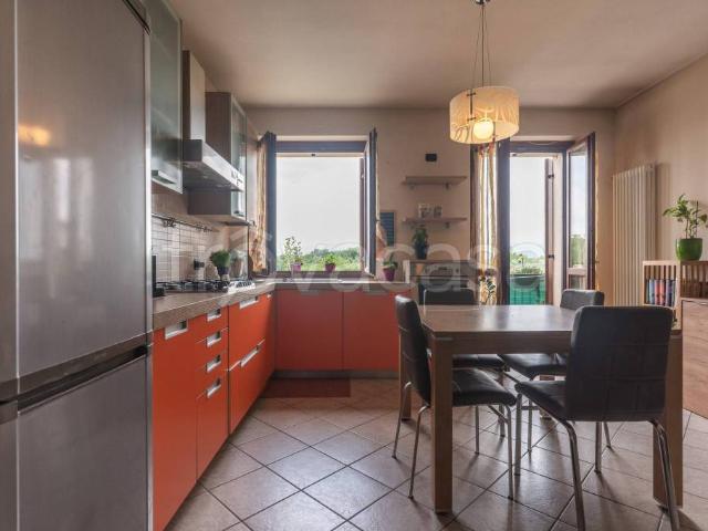Trilocale in vendita a Verona via Corte Salvi, 33, San Massimo Croce Bianca