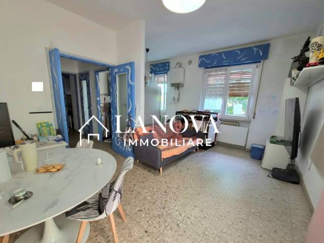 Trilocale in vendita a Verona via Ariano, 16, Borgo Roma