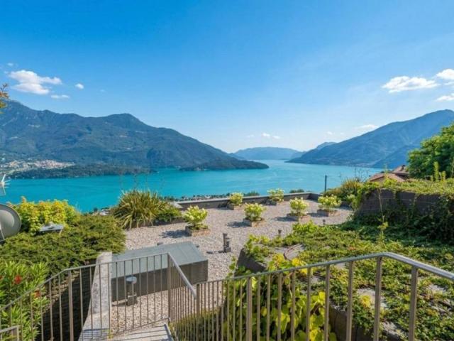 Trilocale in vendita a Vercana via per Caino, 8E