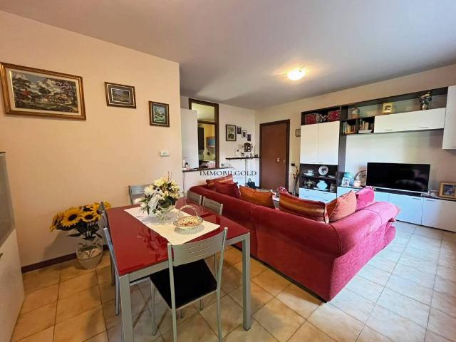 Trilocale in vendita a Vigevano via Teresio Olivelli