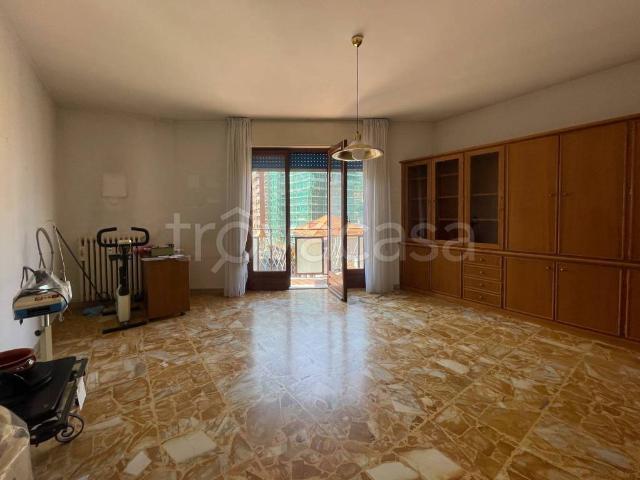 Trilocale in vendita a Villadossola via Sempione, 26