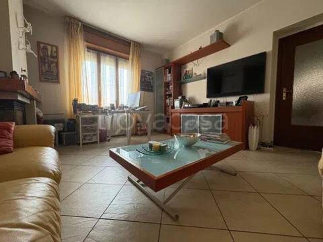 Trilocale in vendita a Voghera