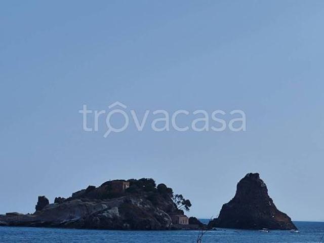 Trilocale in vendita ad Acitrezza, Aci Castello