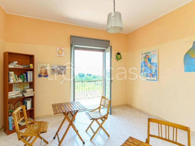 Trilocale in vendita ad Acireale via Cubisia, 5