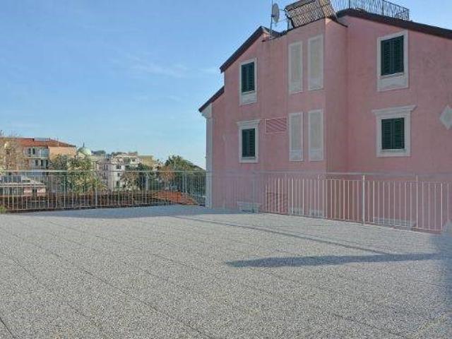 Trilocale in vendita ad Albisola Superiore