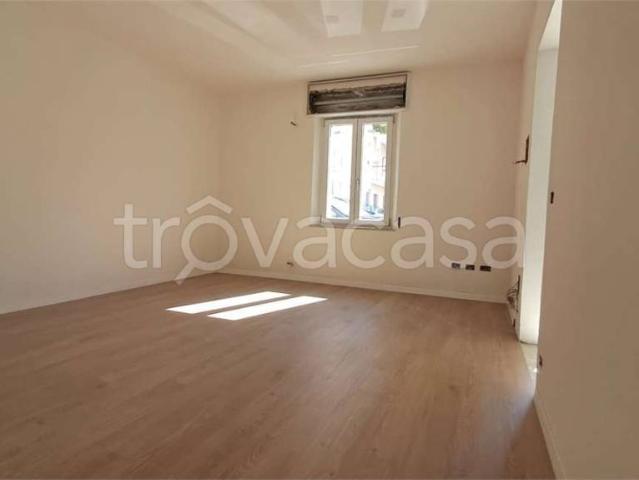 Trilocale in vendita ad Ancona via delle tavernelle, Le Grazie