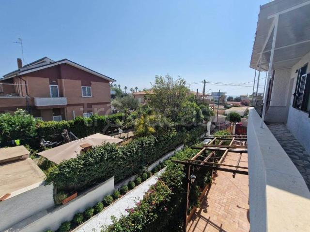 Trilocale in vendita ad Anzio via delle Castalidi, 24, Lido di Cincinnato Sirene