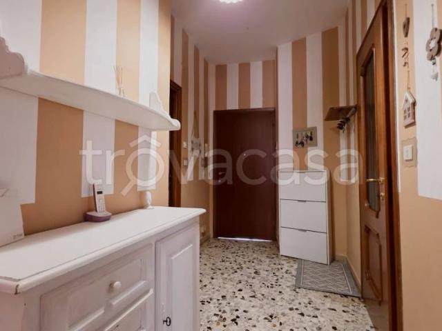 Trilocale in vendita ad Asti strada Valmanera, 19, Collina Volta