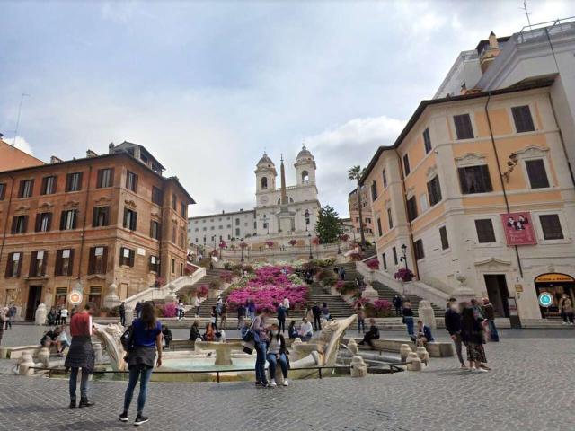 Trilocale in vendita in via di gesù e maria, Roma