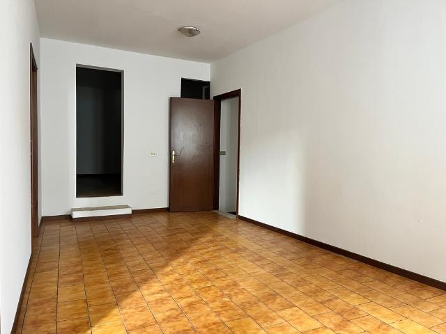 Trilocale in vendita in via ferrari, Borgo San Giacomo