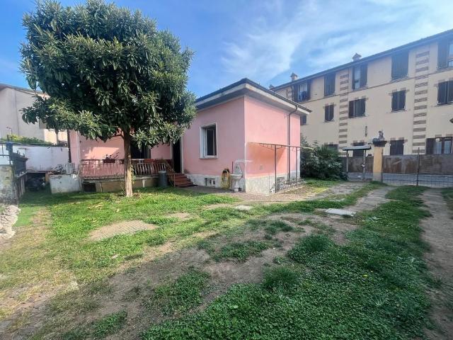 Trilocale in Via Alfonso Lamarmora, Baranzate
