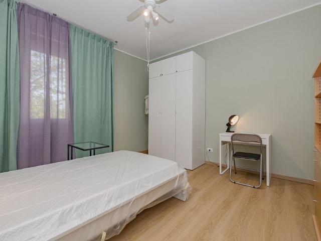 Trilocale in Via Giambellino, Milano