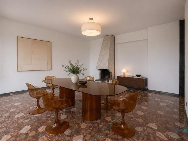 Trilocale in Via Gioacchino Murat, Milano