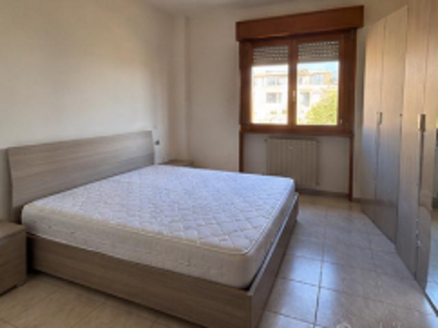 TRILOCALE IN ZONA B. ROMA CON POSTO AUTO COPERTO