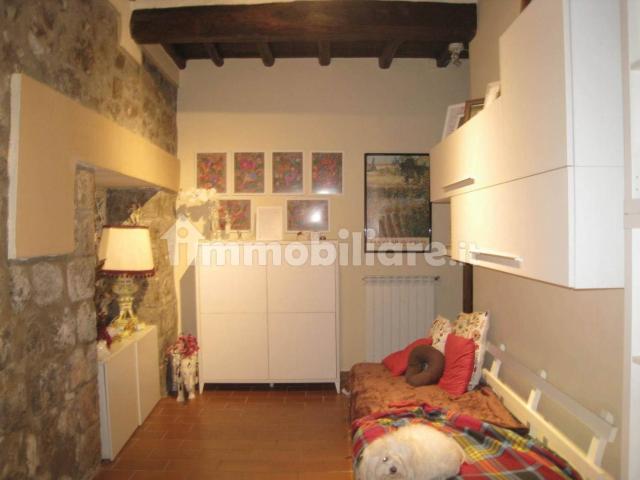 Trilocale ottimo stato, piano terra, Centro, Montefiascone