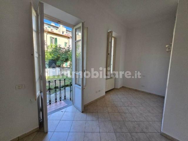 Trilocale ottimo stato, piano terra, Porta al Prato San Jacopino, Firenze