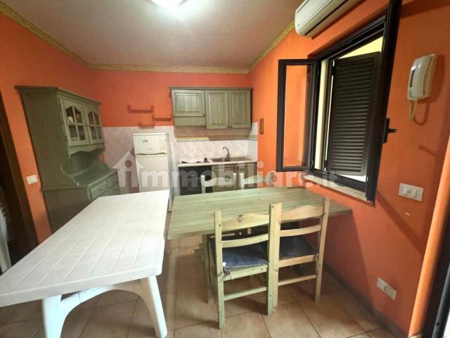 Trilocale ottimo stato, piano terra, Villaggio Le Roccelle, Borgia