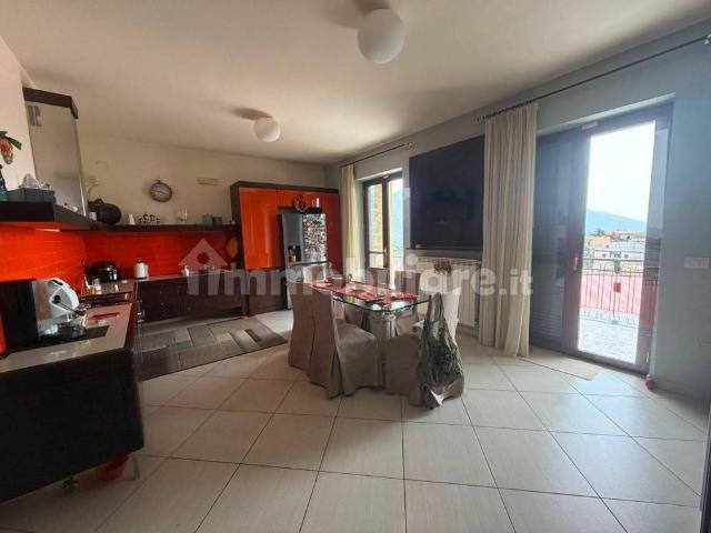 Trilocale ottimo stato, primo piano, Centro, Castellammare di Stabia