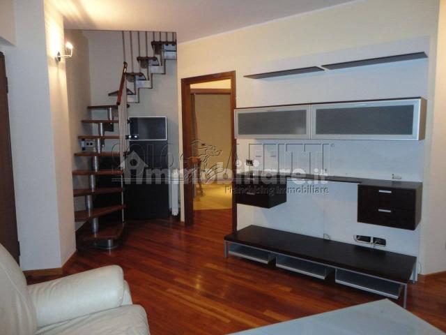 Trilocale ottimo stato, primo piano, Centro, Gallarate