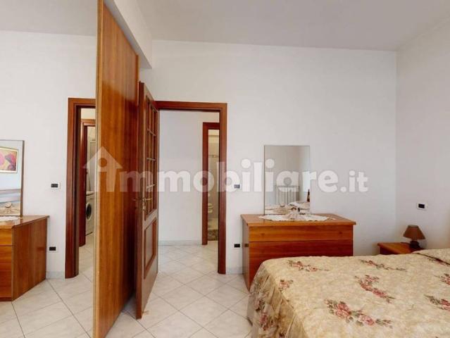 Trilocale ottimo stato, primo piano, Centro, Loano
