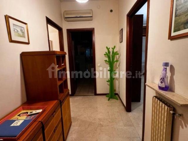 Trilocale ottimo stato, primo piano, Centro Storico, Piacenza