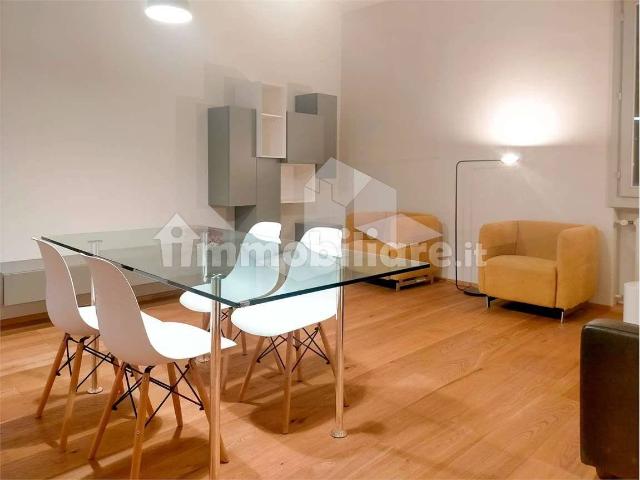 Trilocale ottimo stato, primo piano, Centro Storico, Reggio Emilia