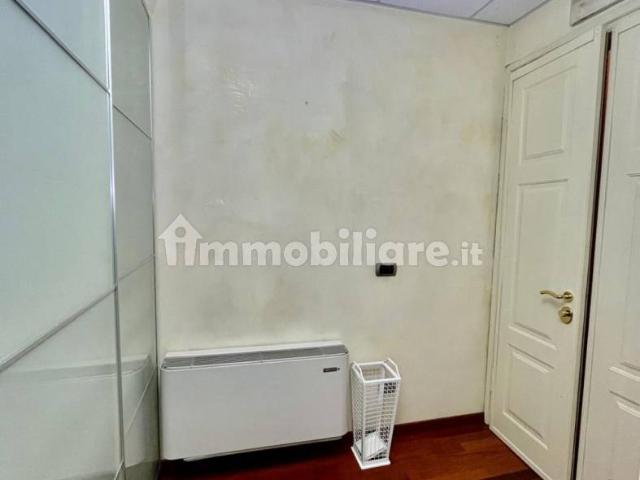 Trilocale ottimo stato, primo piano, Centro Storico, Reggio Emilia