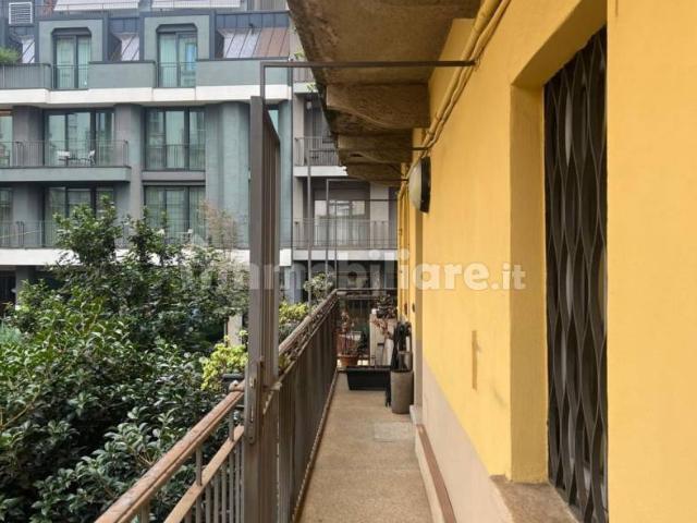 Trilocale ottimo stato, primo piano, Garibaldi Corso Como, Milano