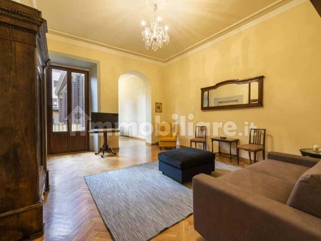 Trilocale ottimo stato, primo piano, Signoria Uffizi, Firenze