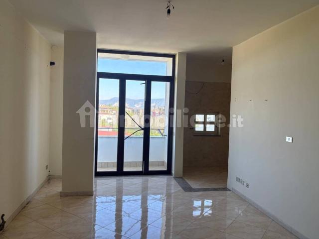 Trilocale ottimo stato, quarto piano, Centro, Ottaviano