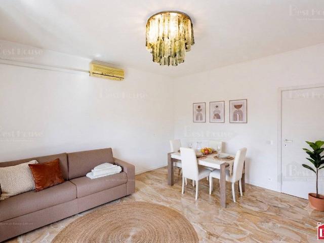 Trilocale ottimo stato, quarto piano, Crescenzago, Milano