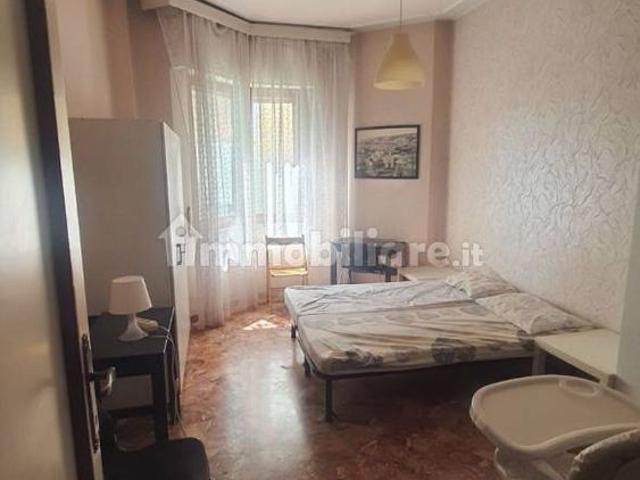 Trilocale ottimo stato, quarto piano, Principe, Genova