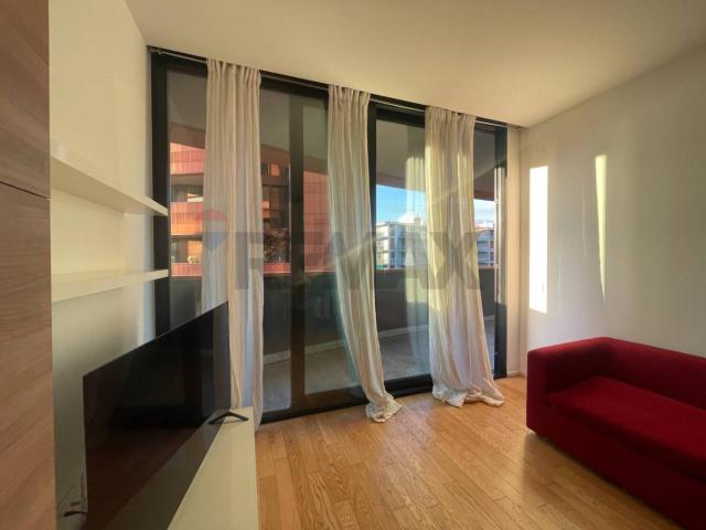 Trilocale ottimo stato, quarto piano, Rondinella Stazione, Sesto San Giovanni