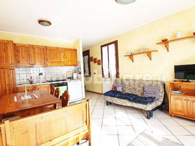 Trilocale ottimo stato, su più livelli, Aprica