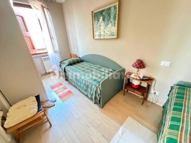 Trilocale ottimo stato, su più livelli, Centro, Bardolino