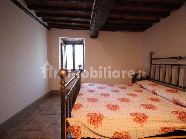 Trilocale ottimo stato, su più livelli, Gaiole in Chianti