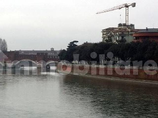 Trilocale ottimo stato, su più livelli, San Zeno, Verona