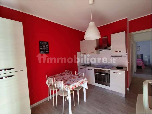 Trilocale ottimo stato, secondo piano, Copanello, Stalettì
