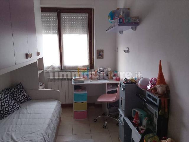 Trilocale ottimo stato, secondo piano, Centro, Magione