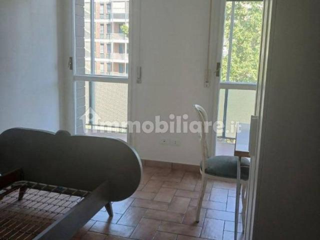 Trilocale ottimo stato, secondo piano, Bolognina, Bologna