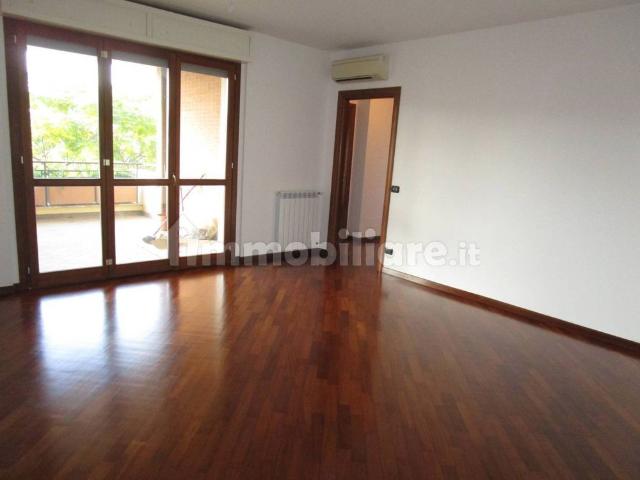 Trilocale ottimo stato, secondo piano, Mezzocammino, Roma