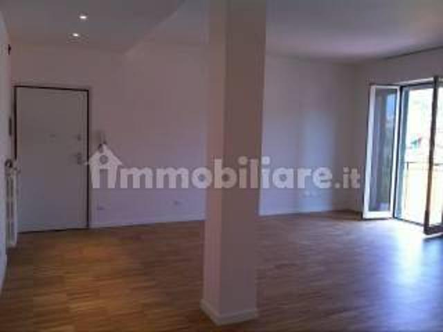 Trilocale ottimo stato, secondo piano, Sarnico