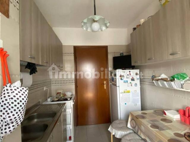 Trilocale ottimo stato, sesto piano, Piccarello, Latina
