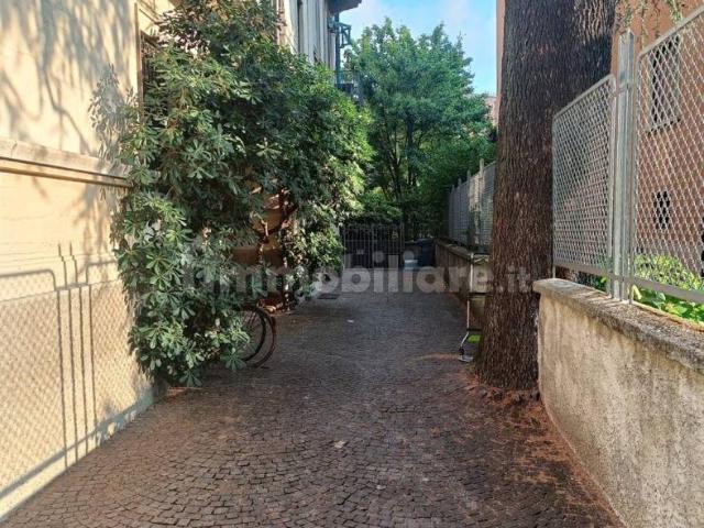 Trilocale ottimo stato, terzo piano, Borghi, Como